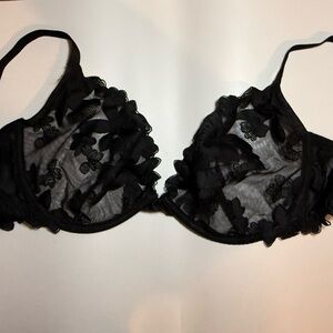 VICTORIAS SECRET LUXE LINGERIE UNLINED FLORAL EMBROIDERED PLUNGE BRA